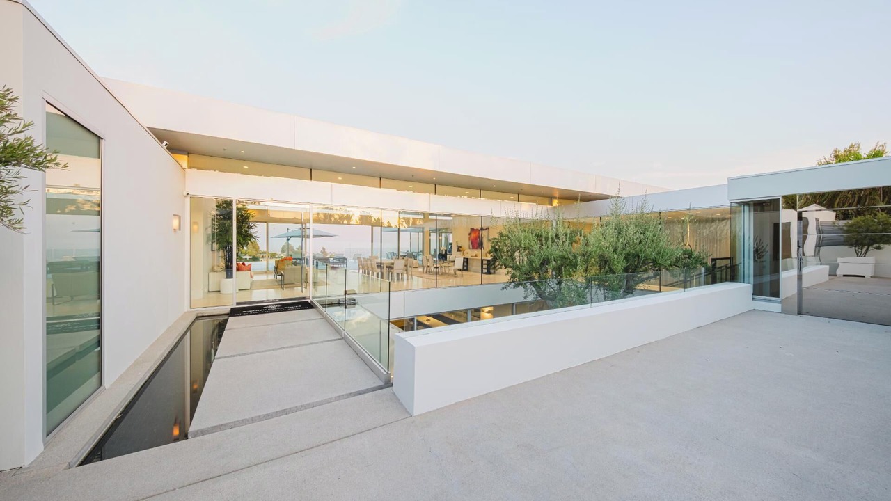 Photo of Outdoor in Trousdale Estates