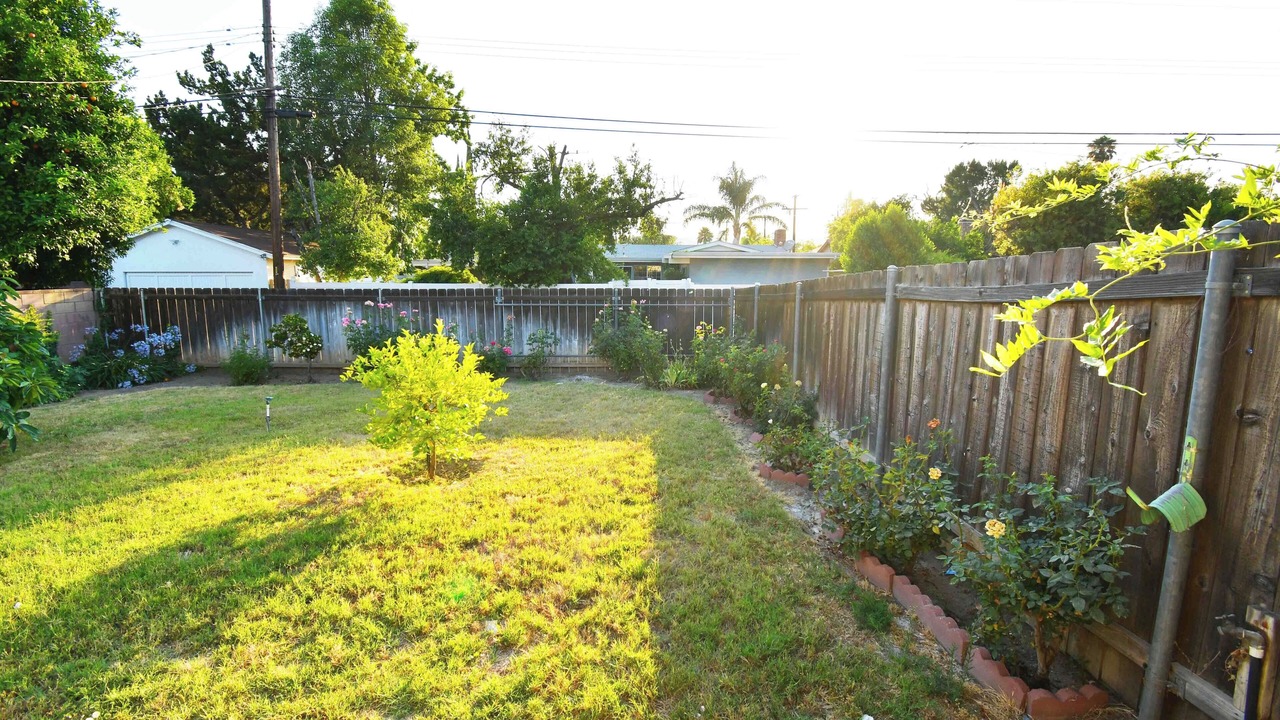 Photo of Outdoor in Canoga Park