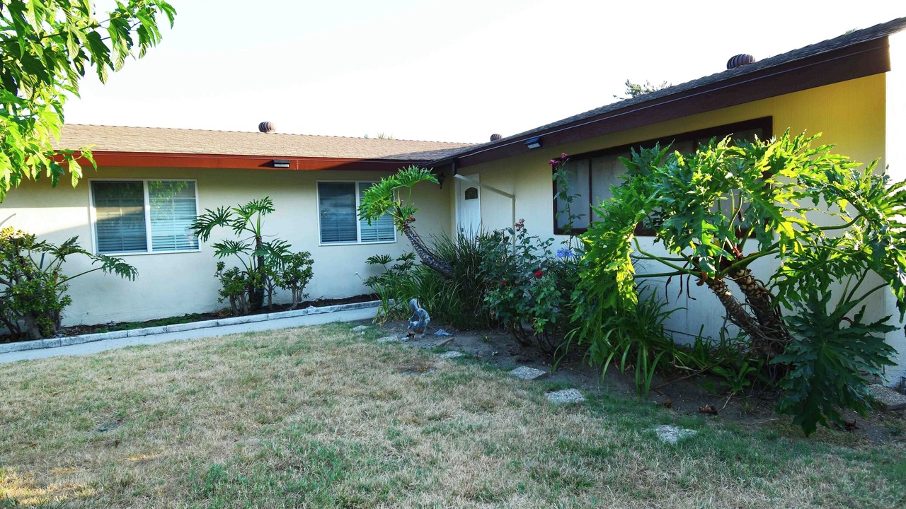 Photo of Outdoor in Canoga Park