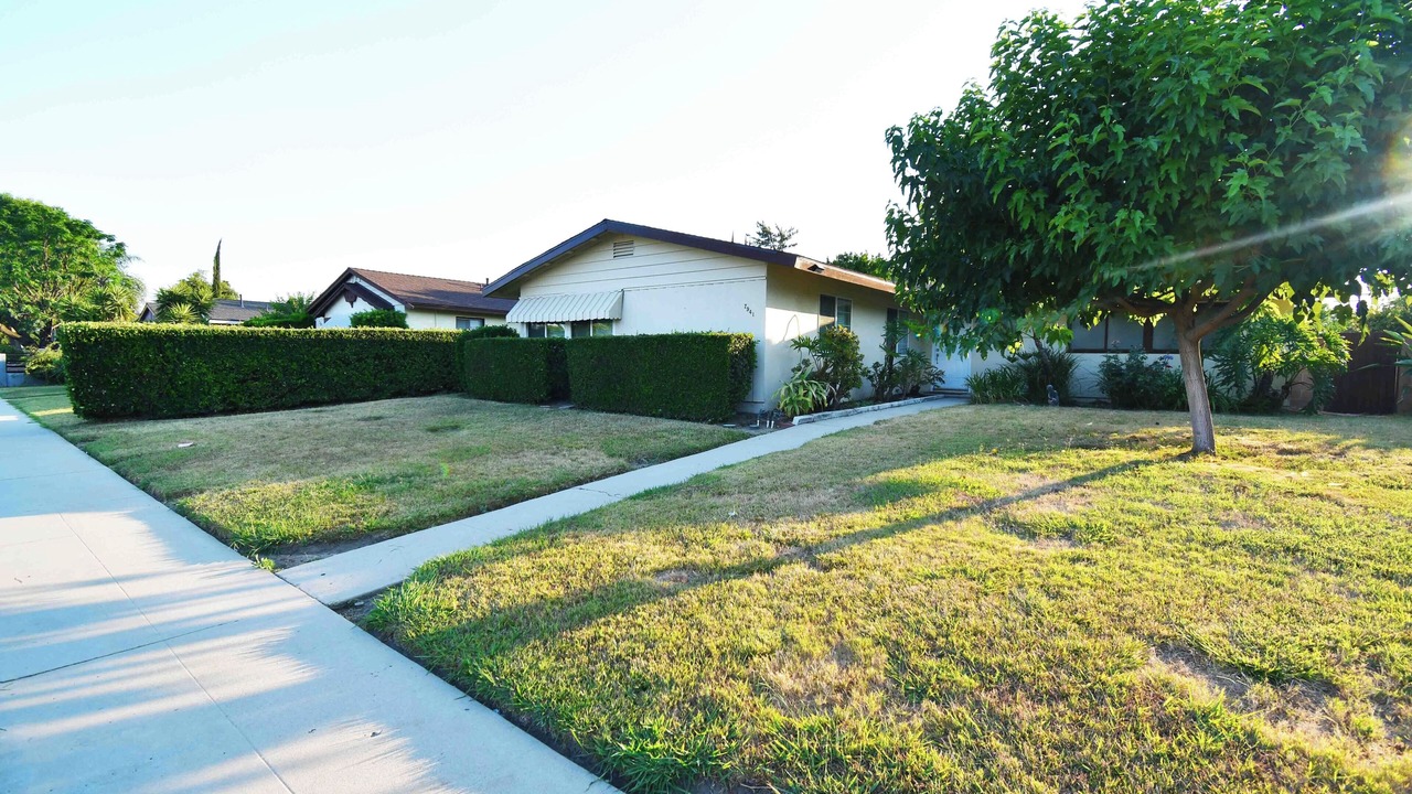 Photo of Outdoor in Canoga Park