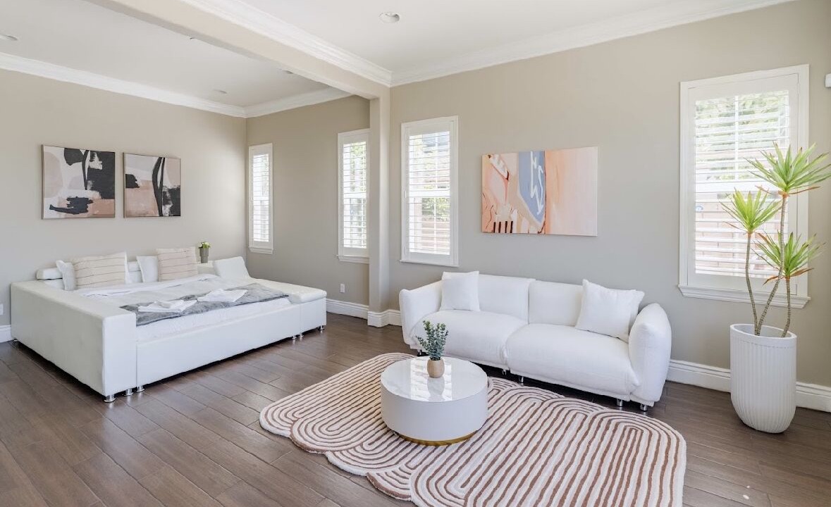 Photo of Livingroom in Walnut Valley
