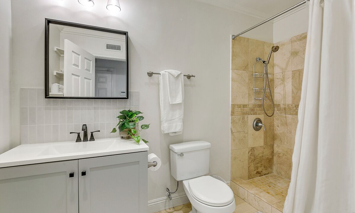 Photo of Bathroom in Del Obispo