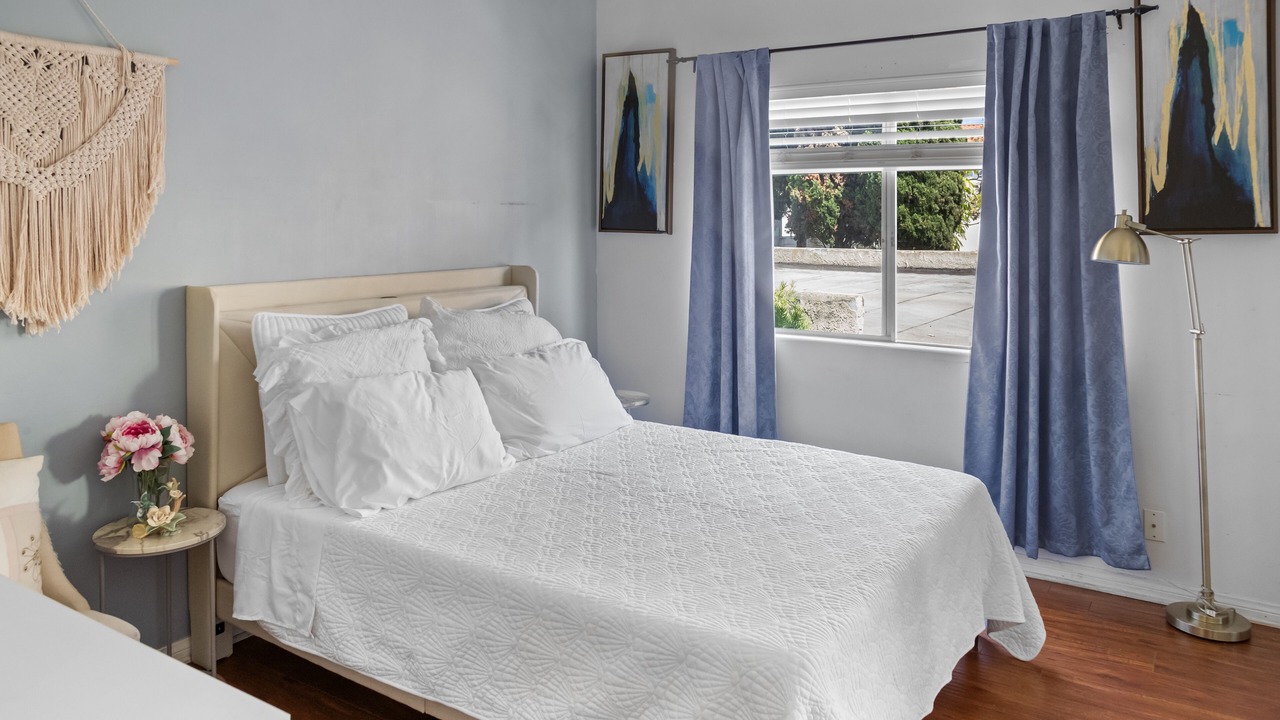 Photo of Bedroom in South Redondo