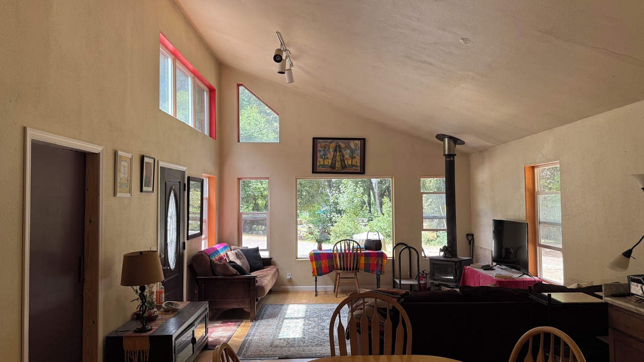 Photo of Livingroom in Shelter Cove