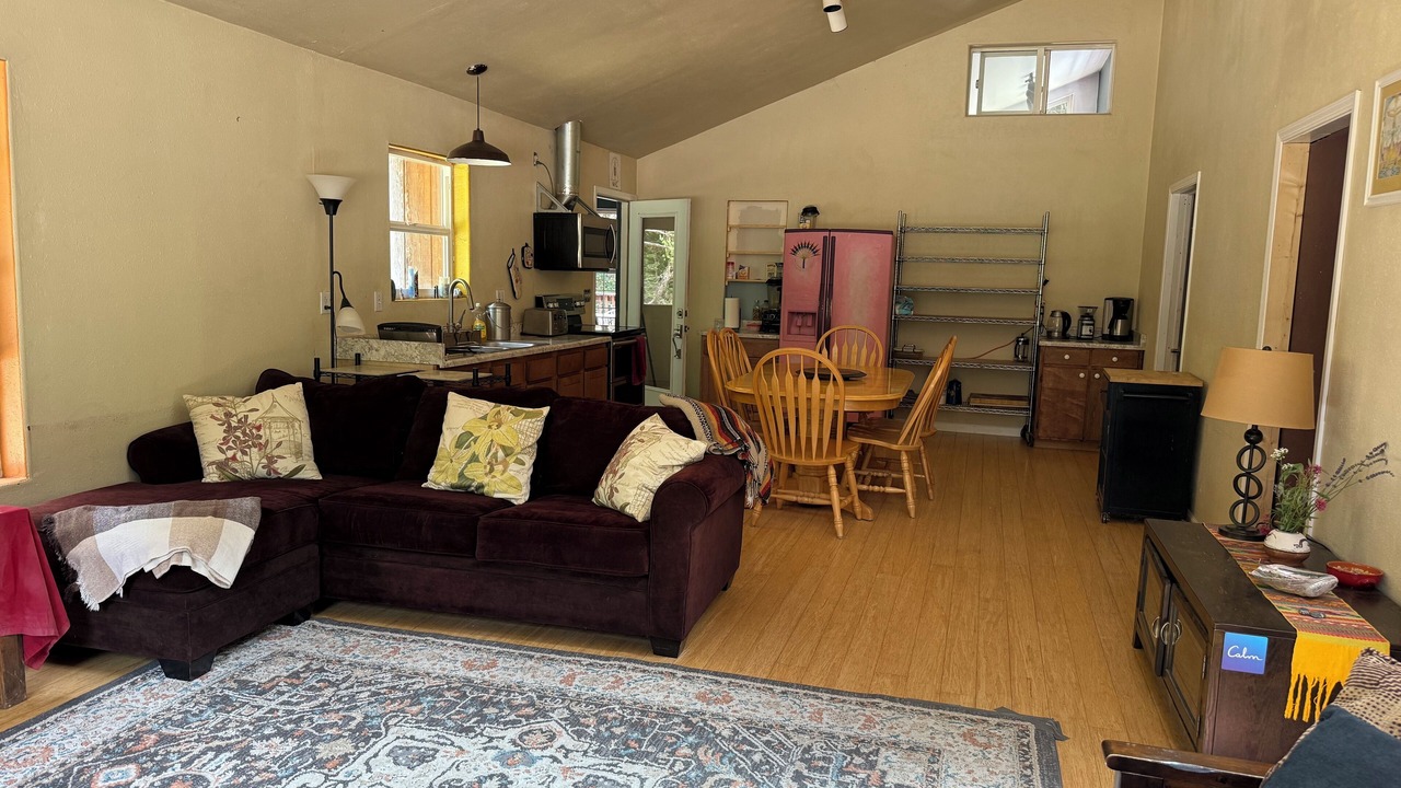 Photo of Livingroom in Shelter Cove