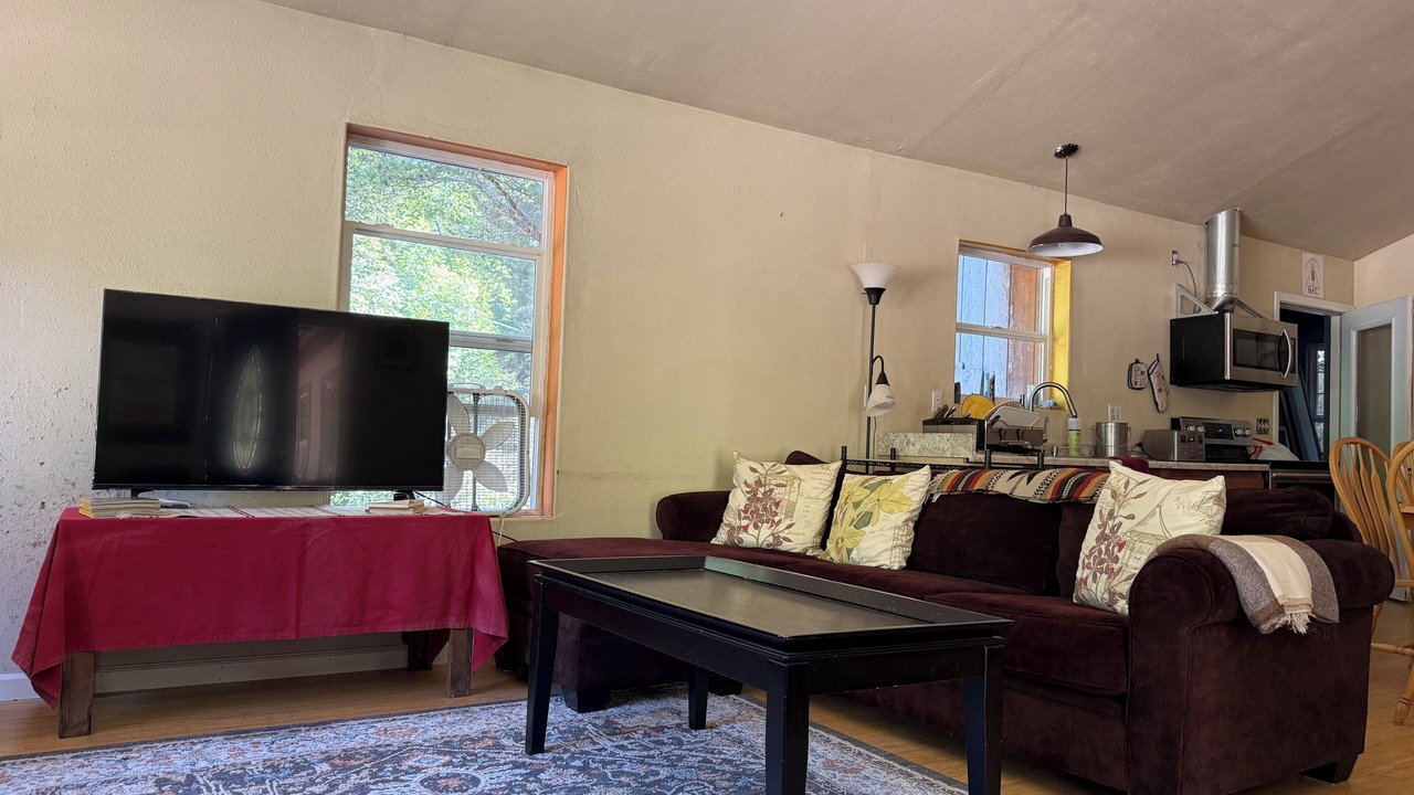 Photo of Livingroom in Shelter Cove