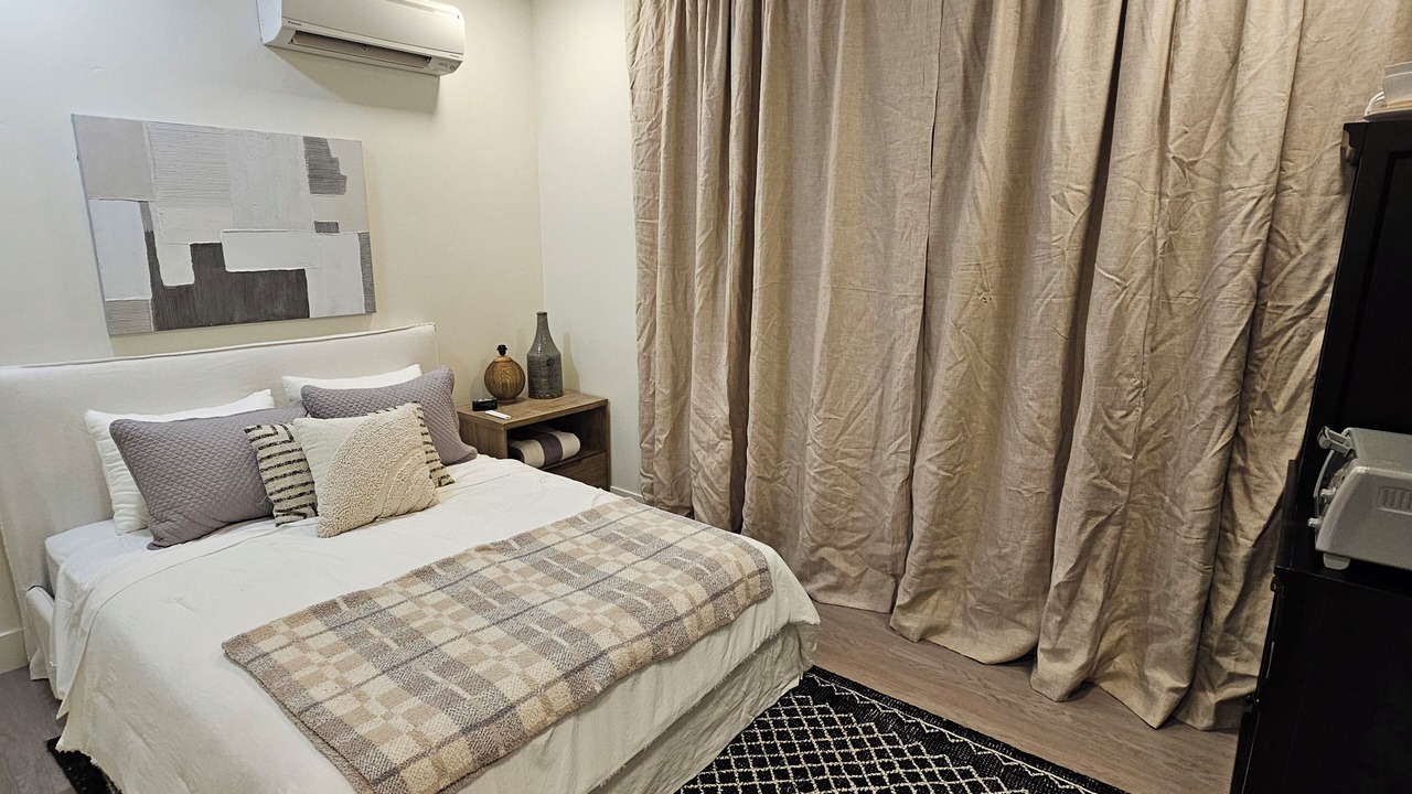Photo of Bedroom in Los Alamos