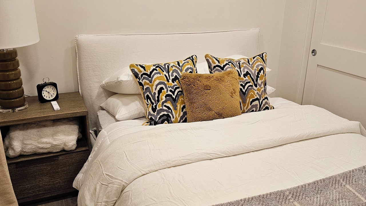 Photo of Bedroom in Los Alamos