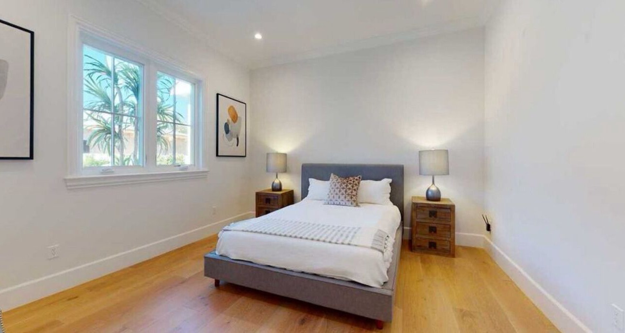 Photo of Bedroom in Tarzana