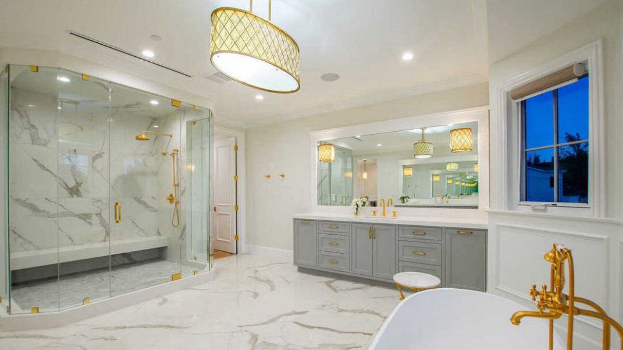 Photo of Bathroom in Tarzana