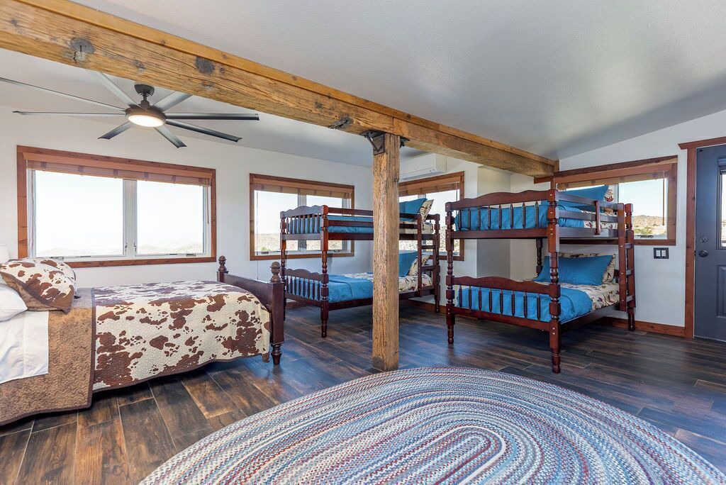 Photo of Bedroom in Ridgecrest