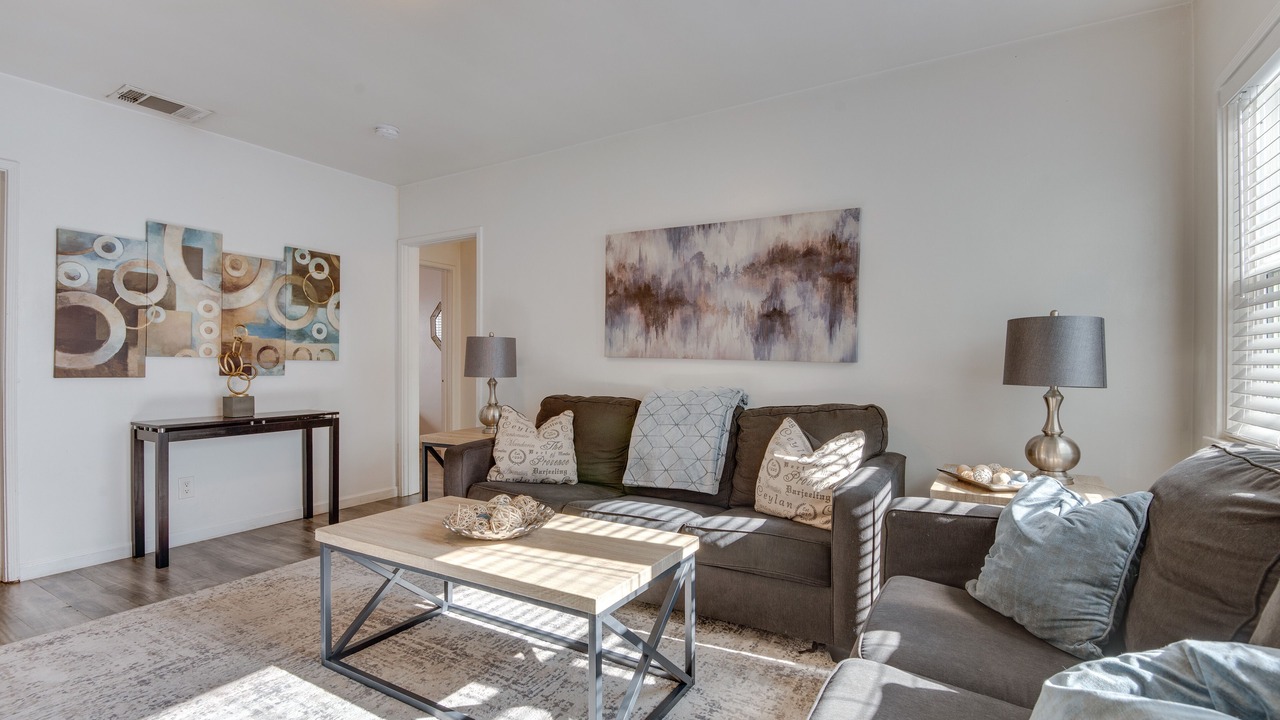 Photo of Livingroom in Sherman Oaks