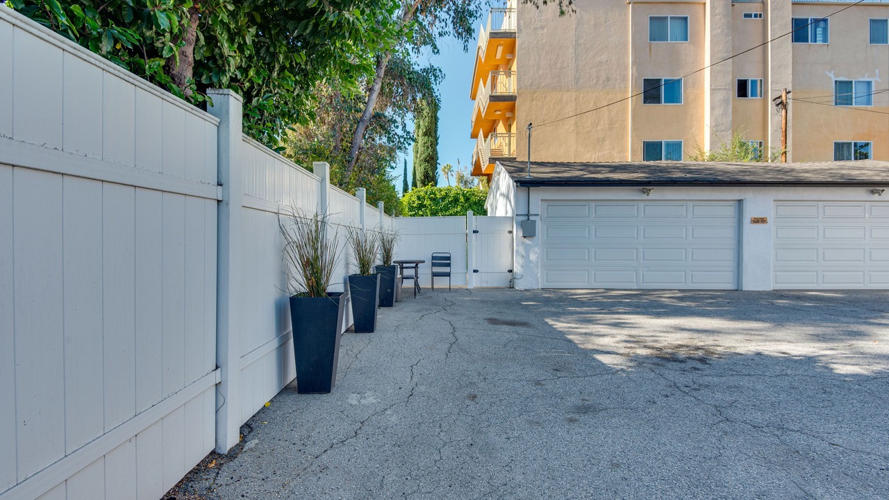 Photo of Outdoor in Sherman Oaks