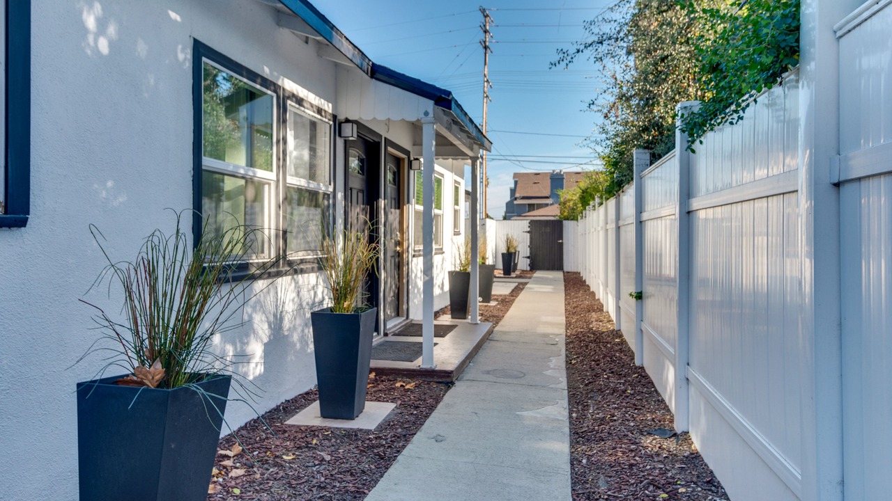 Photo of Outdoor in Sherman Oaks