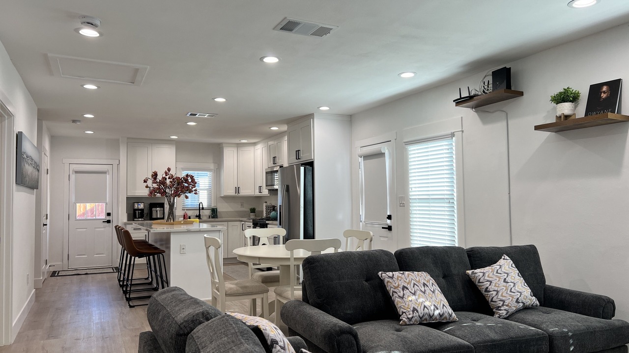 Photo of Livingroom in Fullerton