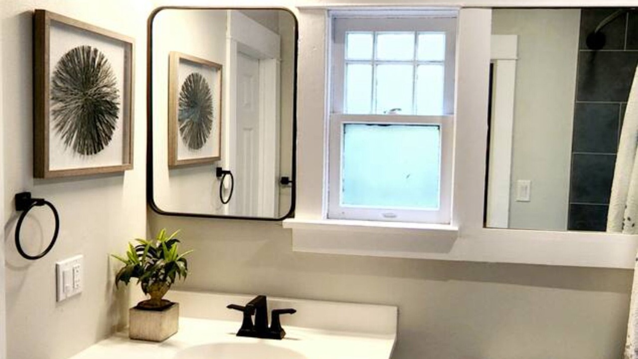 Photo of Bathroom in North Central