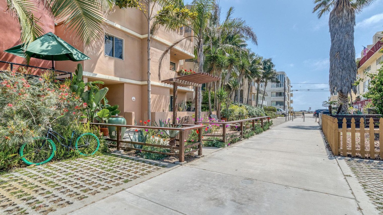 Photo of Outdoor in Marina Peninsula