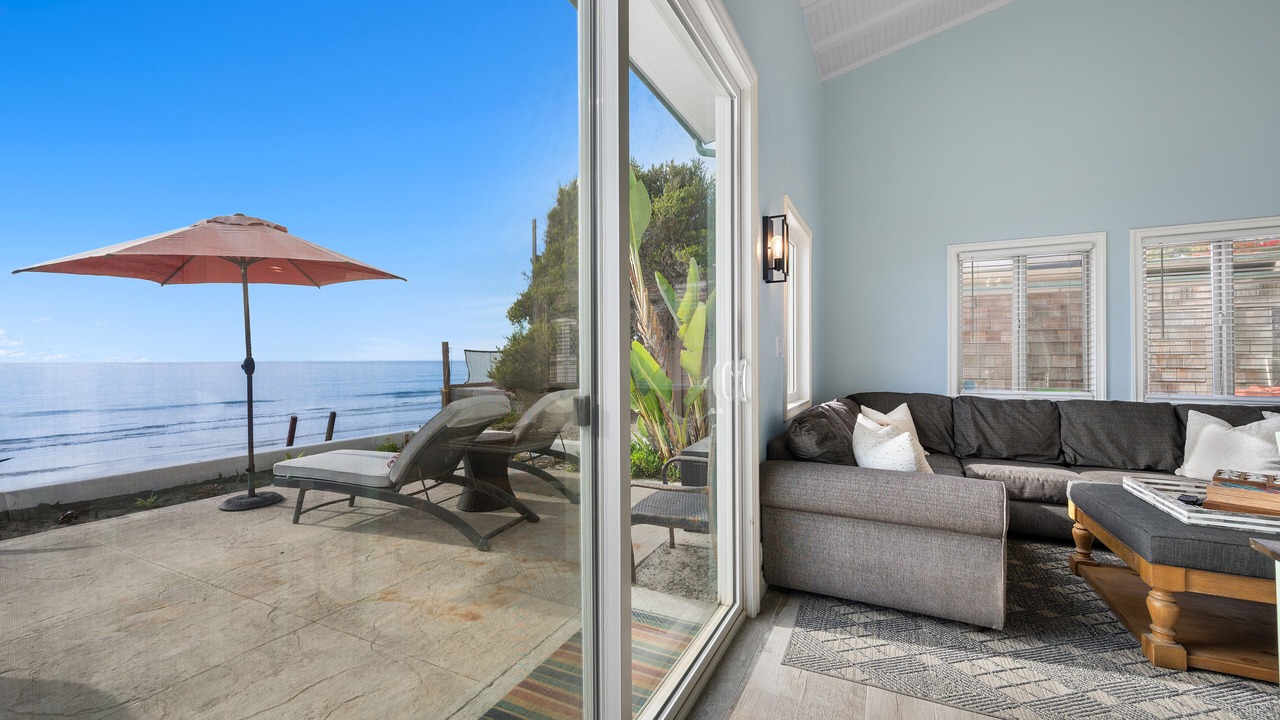 Photo of Livingroom in Capistrano Beach