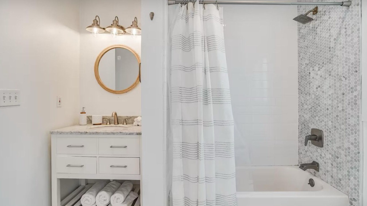 Photo of Bathroom in North Tustin