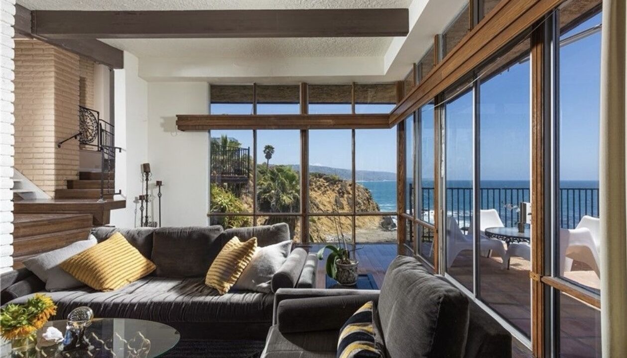 Photo of Livingroom in Laguna Beach