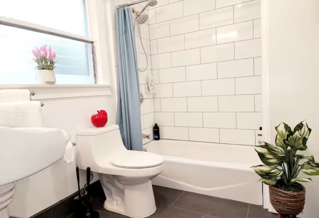 Photo of Bathroom in Alhambra