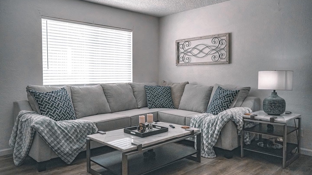 Photo of Livingroom in East Bakersfield
