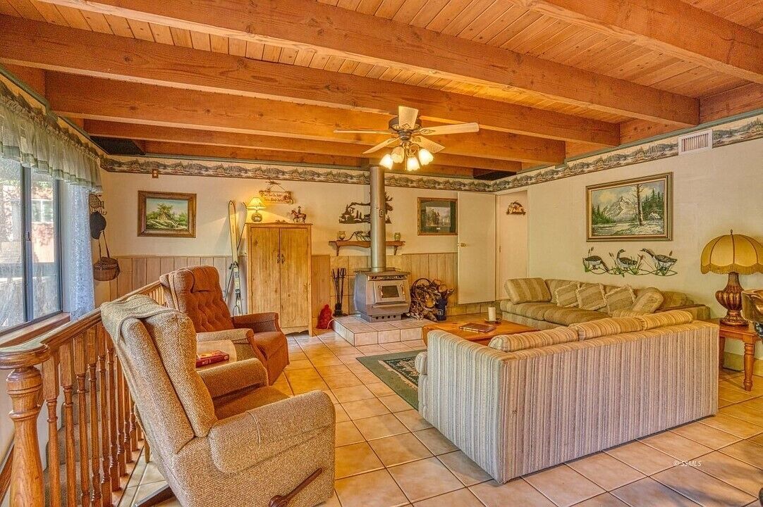 Photo of Livingroom in Alta Sierra