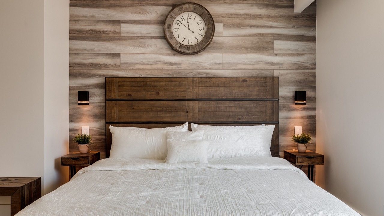 Photo of Bedroom in Valley Glen