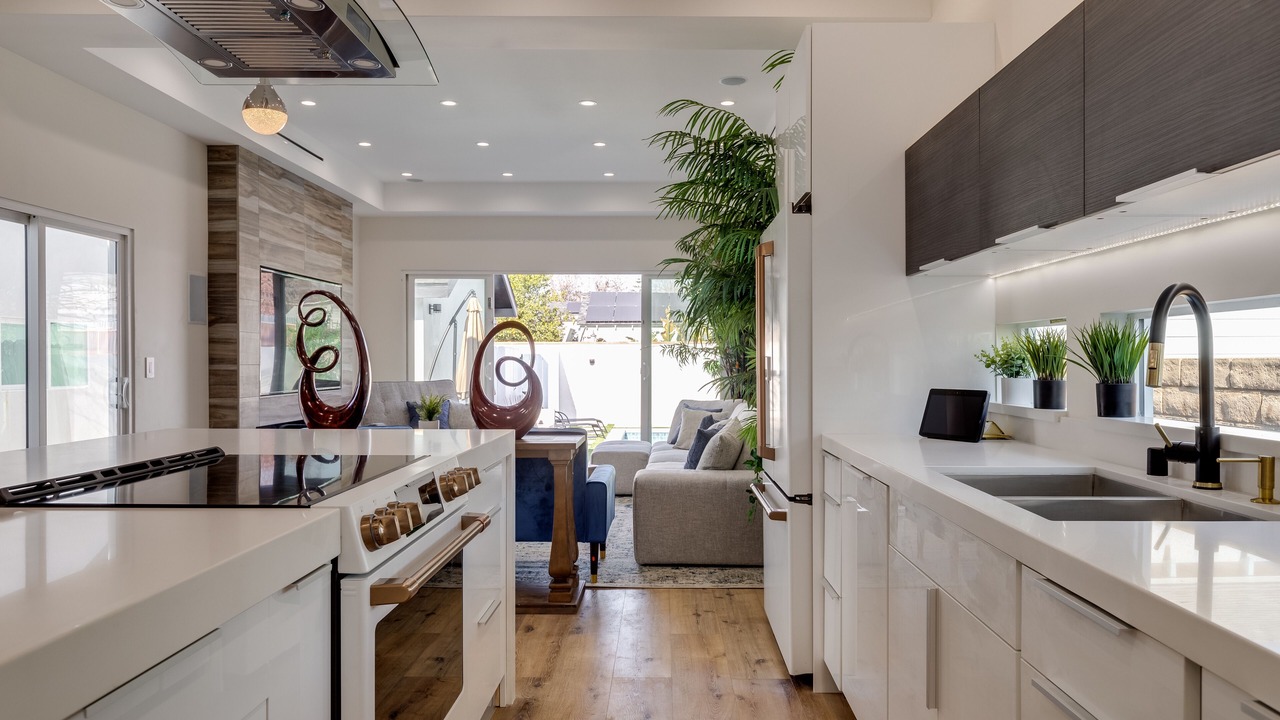 Photo of Kitchen in Valley Glen