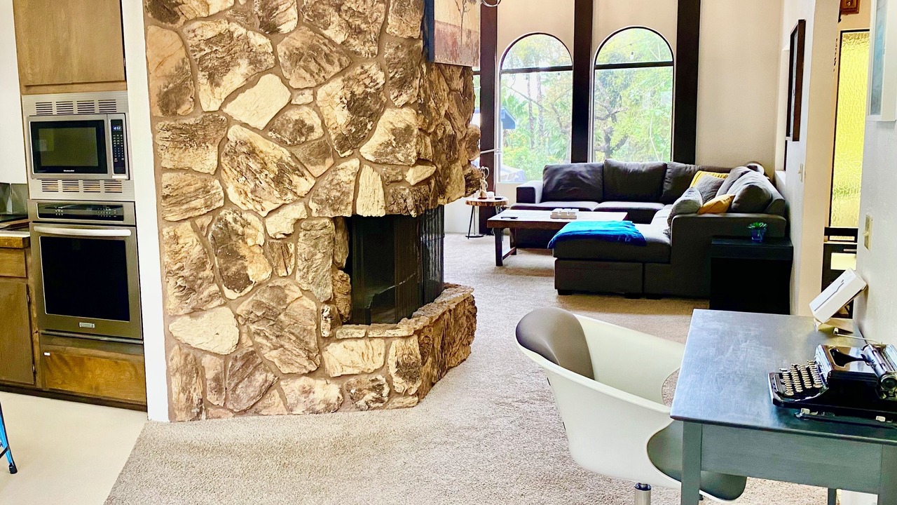 Photo of Livingroom in North Ridge