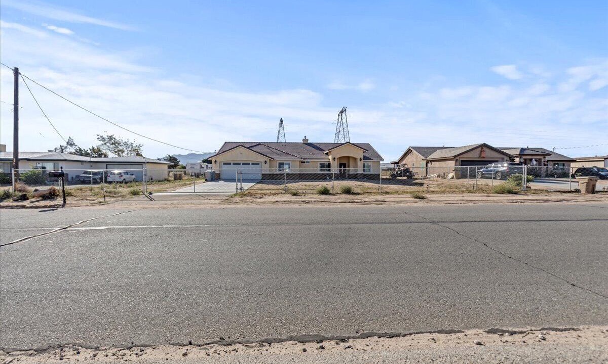 Photo of Others in Hesperia