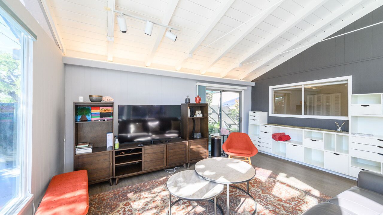 Photo of Livingroom in Cypress