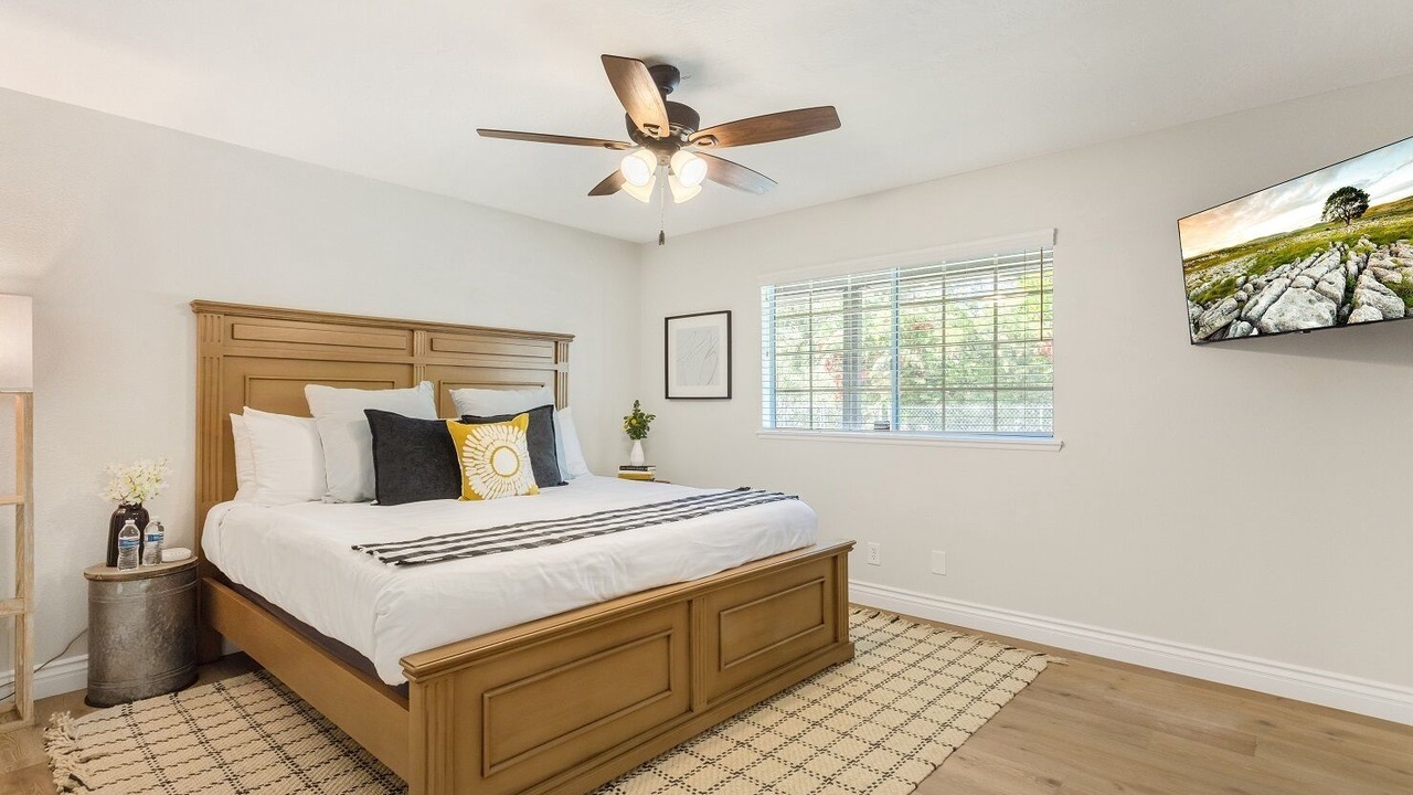 Photo of Bedroom in Murrieta
