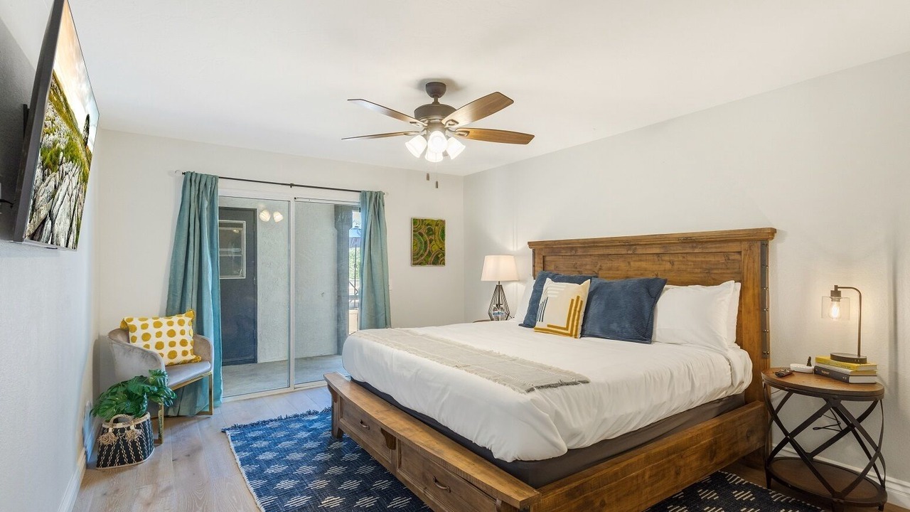 Photo of Bedroom in Murrieta