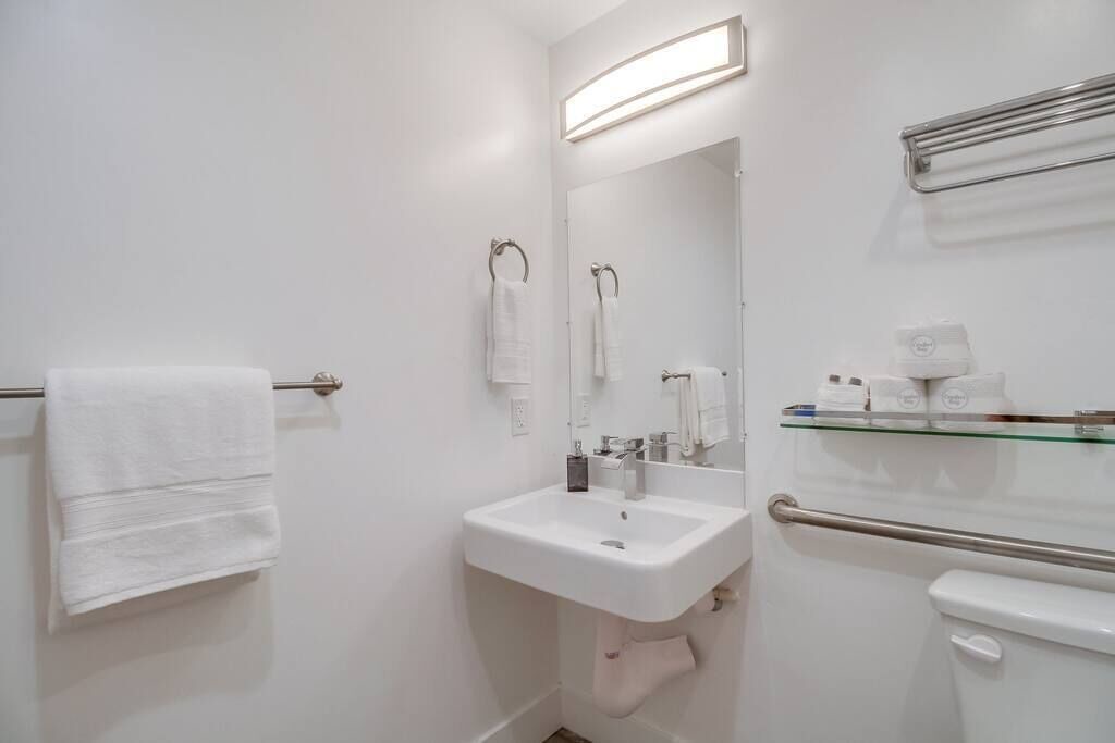 Photo of Bathroom in University Heights