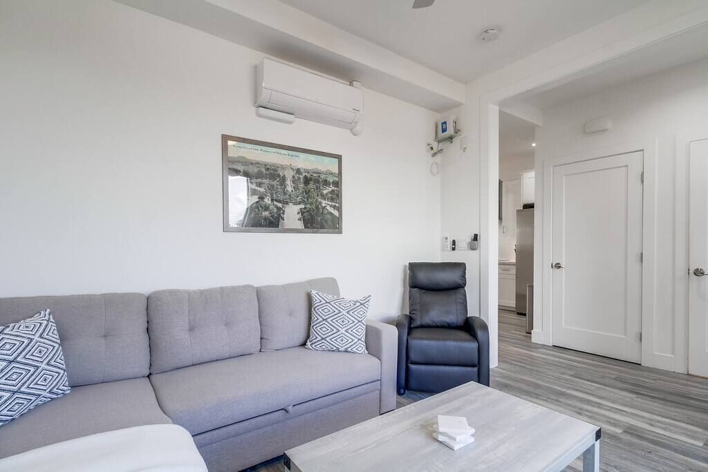 Photo of Livingroom in University Heights