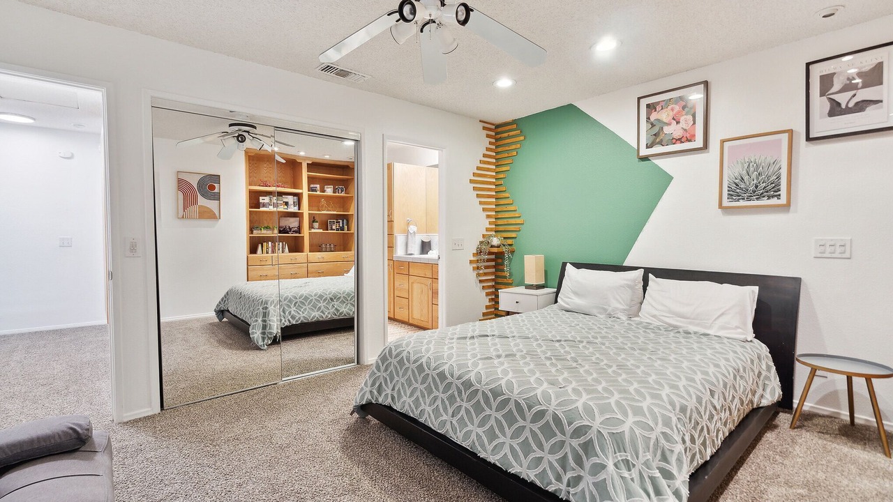 Photo of Bedroom in Palmdale