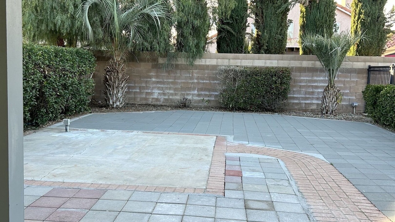 Photo of Patio Balcony in Palmdale