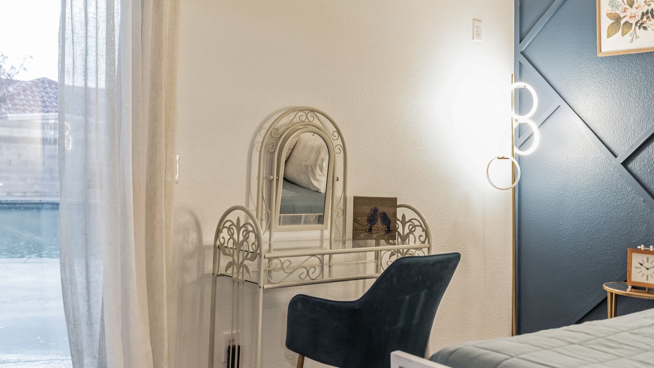 Photo of Bedroom in Palmdale
