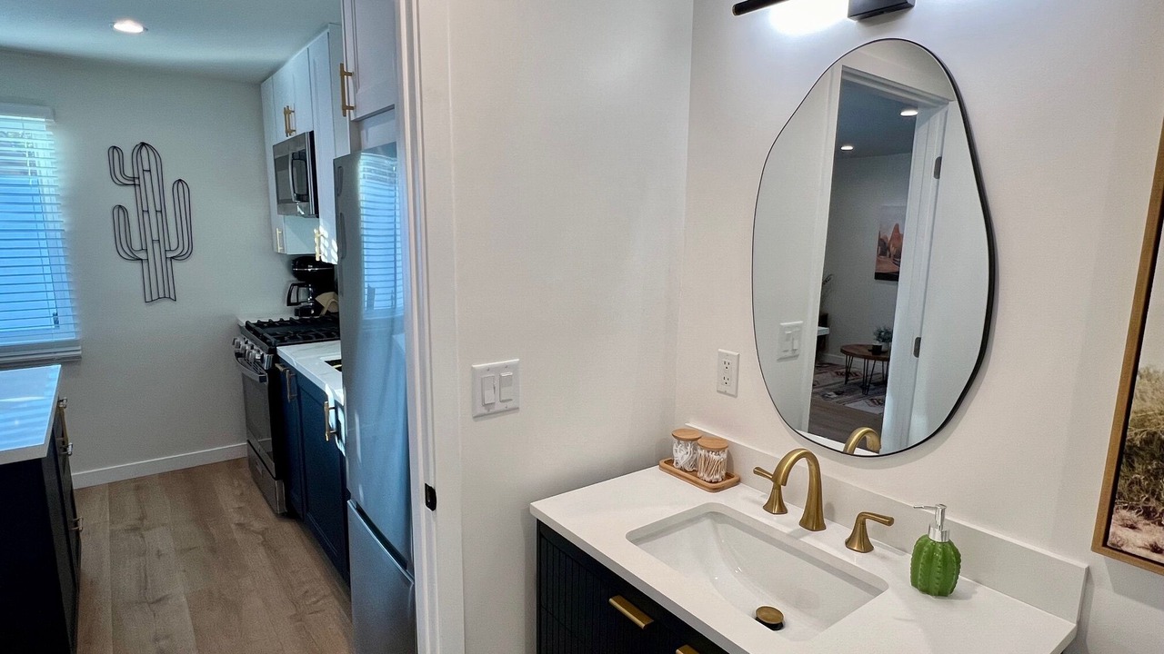 Photo of Kitchen in Valley Glen