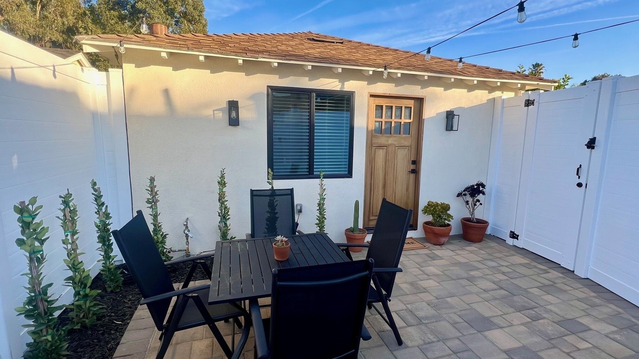 Photo of Outdoor in Valley Glen