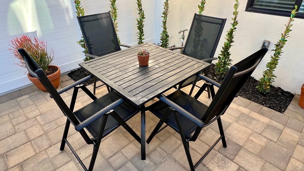 Photo of Outdoor in Valley Glen