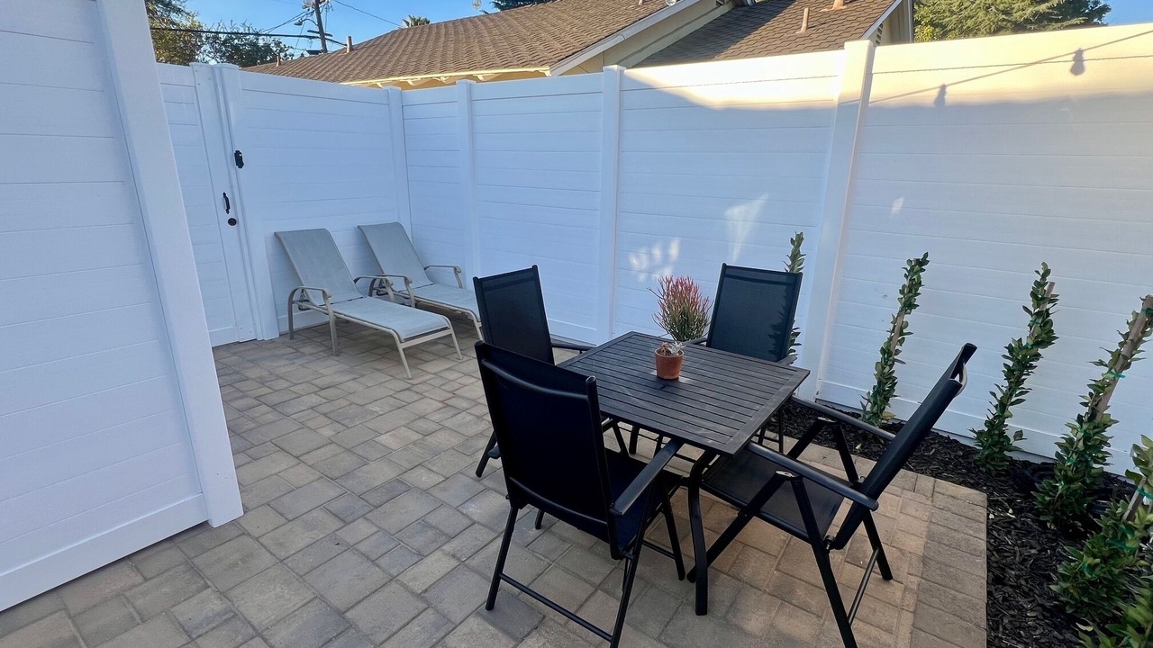 Photo of Outdoor in Valley Glen