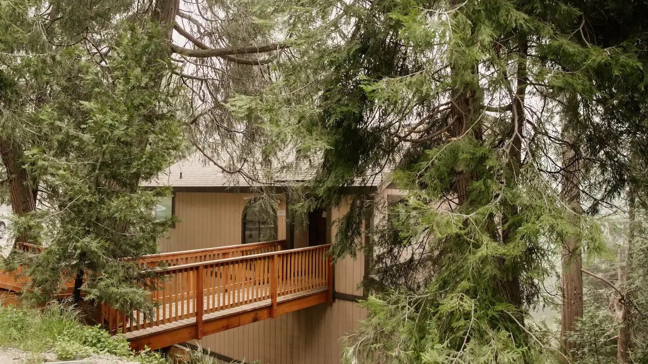 Photo of Outdoor in Cedarpines Park