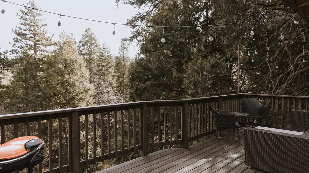 Photo of Outdoor in Cedarpines Park