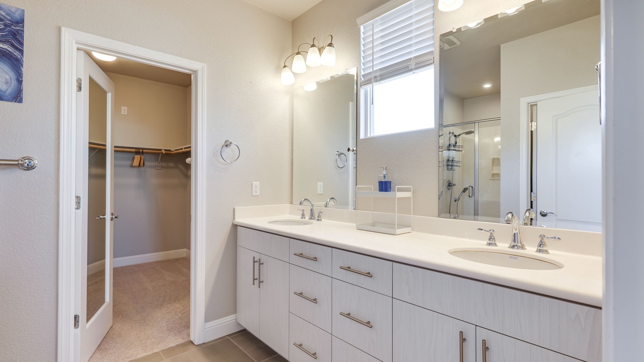 Photo of Bathroom in Lodi
