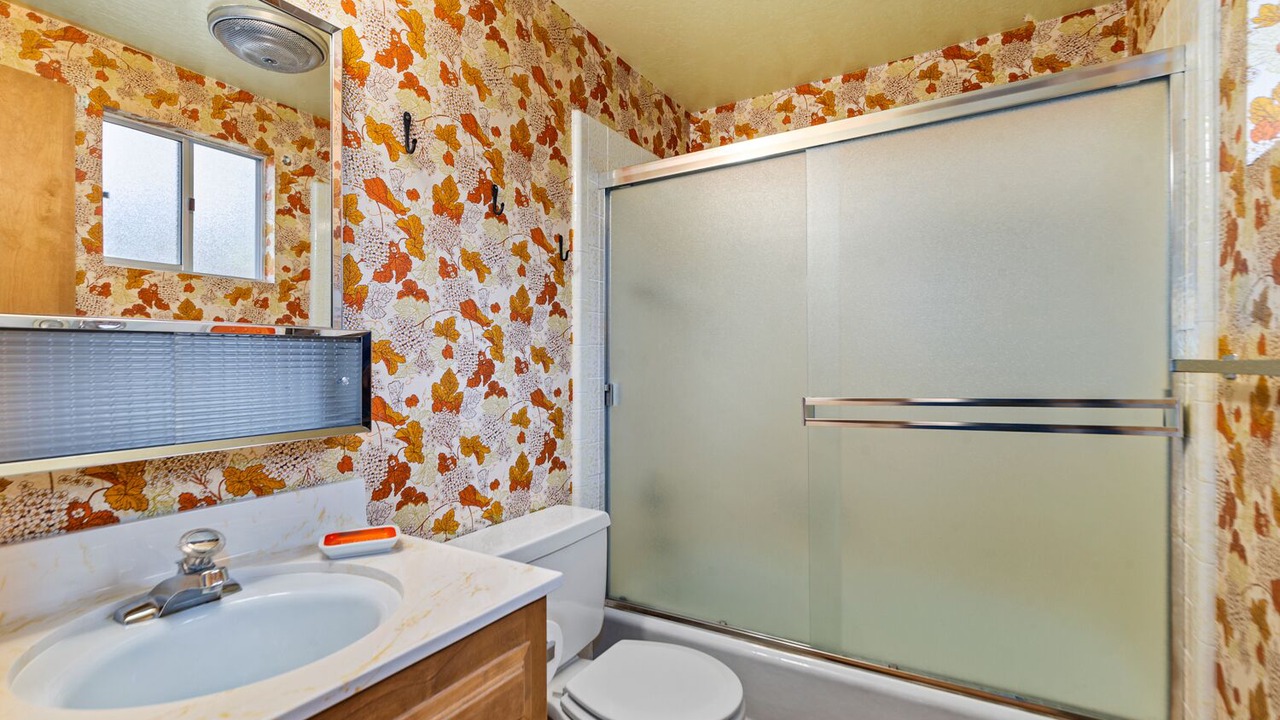 Photo of Bathroom in Arrowhead Villas
