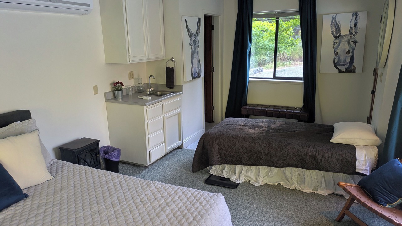 Photo of Bedroom in Willow Creek