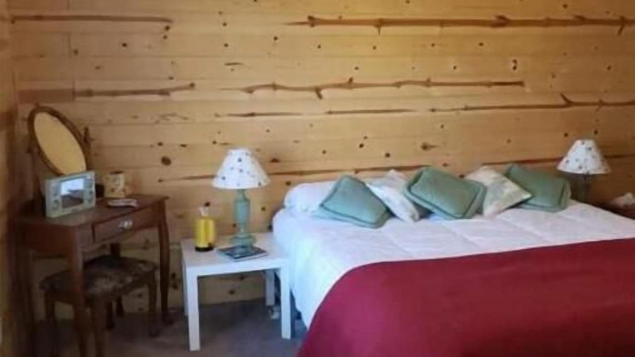 Photo of Bedroom in California Hot Springs