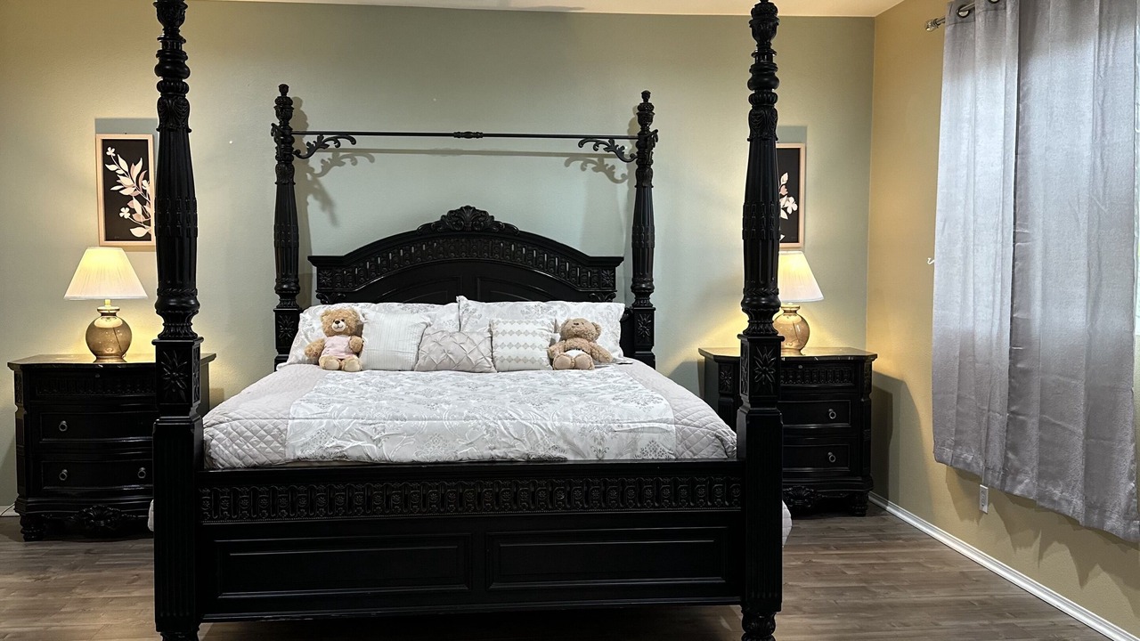Photo of Bedroom in Corona